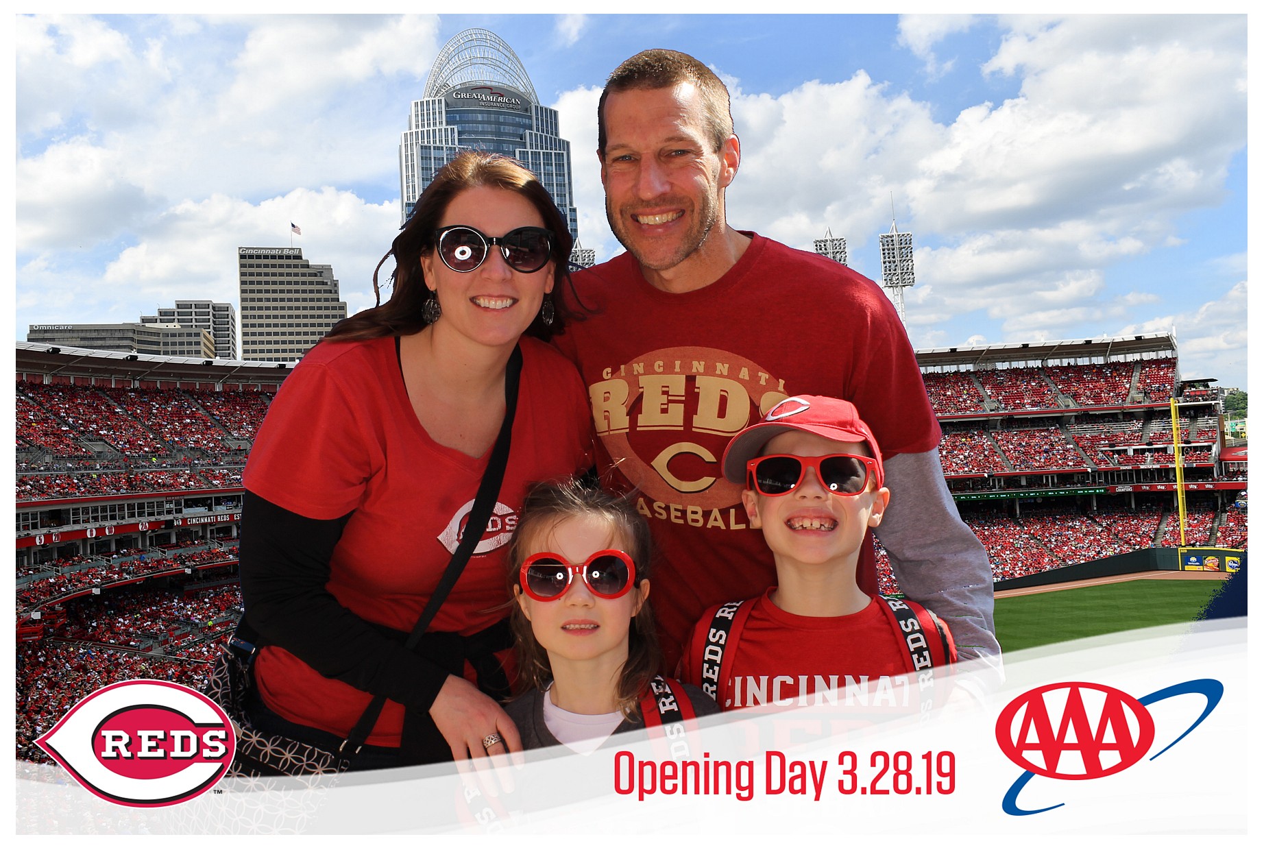 Aquarius Sports and Entertainment Reds | View more photos from the event at gallery.photoboothcincy.com/u/PhotoBoothCincy/Aquarius-Sports-and-Entertainment-Reds